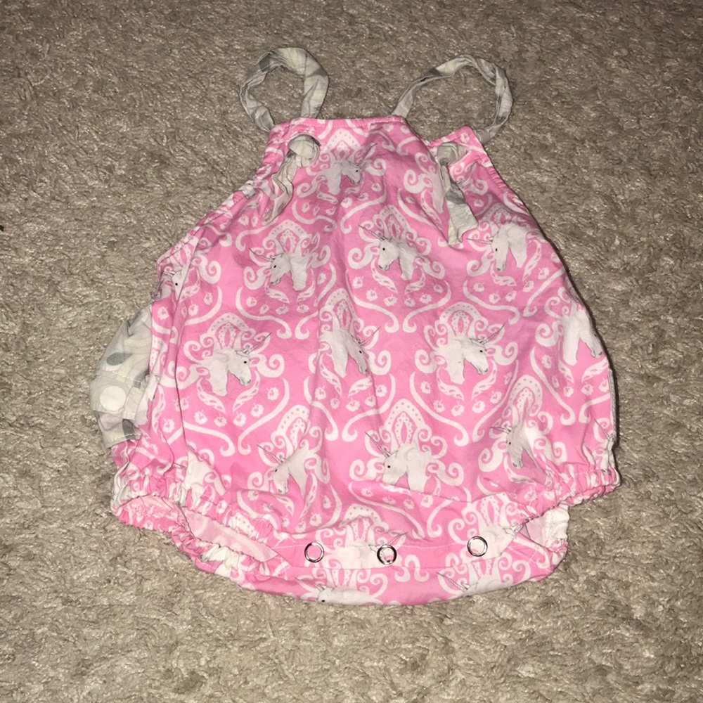 La Monique boutique unicorn baby romper